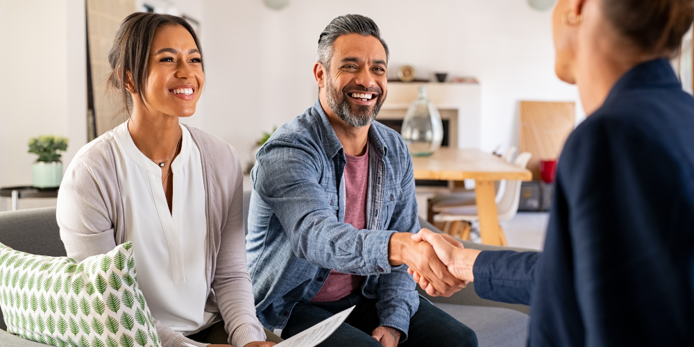 couple with a financial adviser